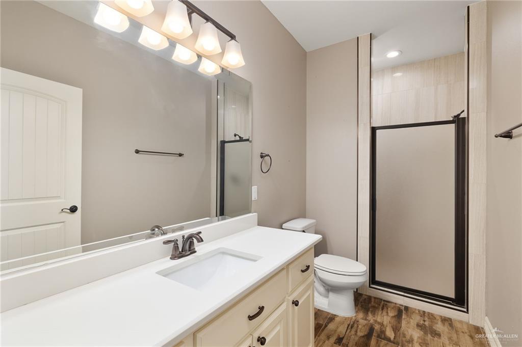 Photo 16 of 804 Splendor Boulevard