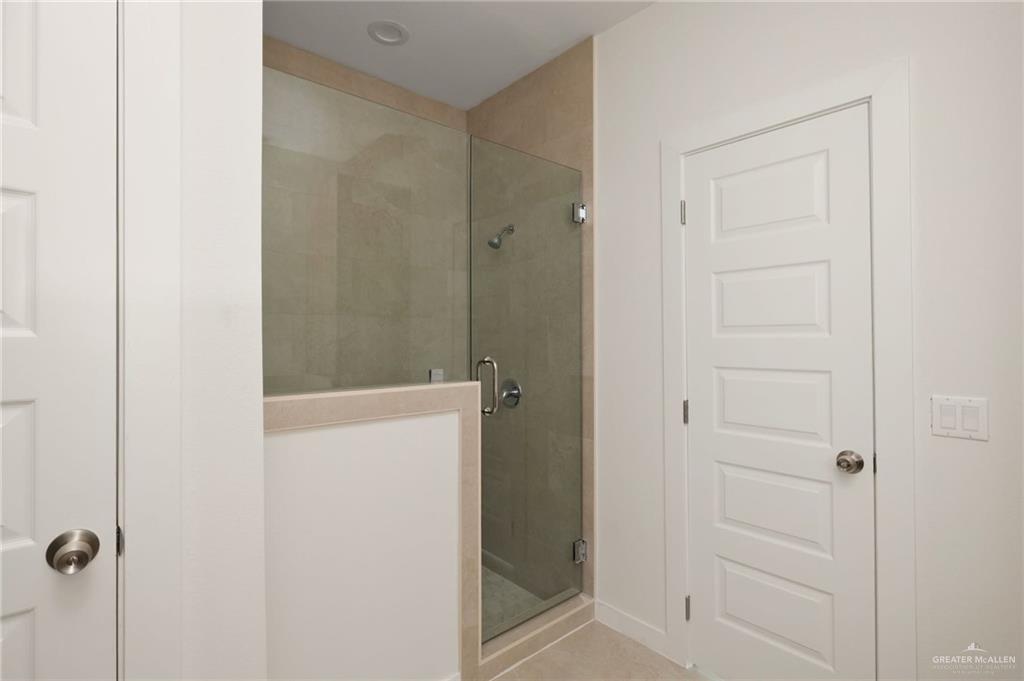 Photo 8 of 232 Longoria Drive