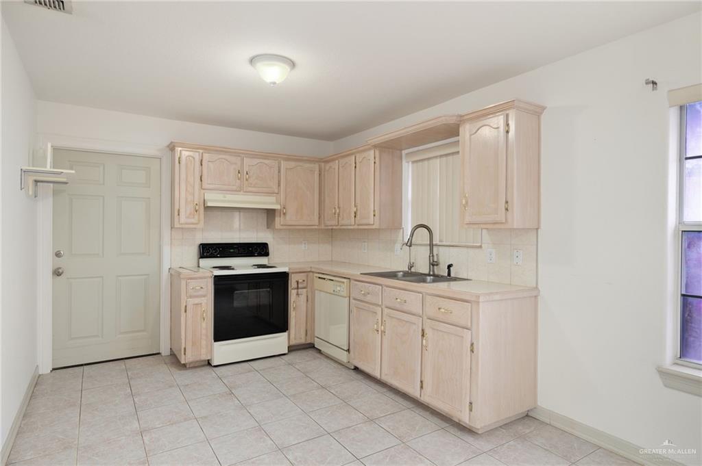 Photo 20 of 3400 Palenque Drive