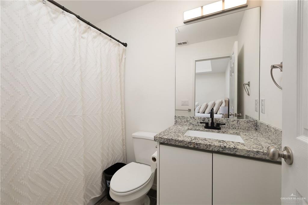 Photo 10 of 1621 B Street