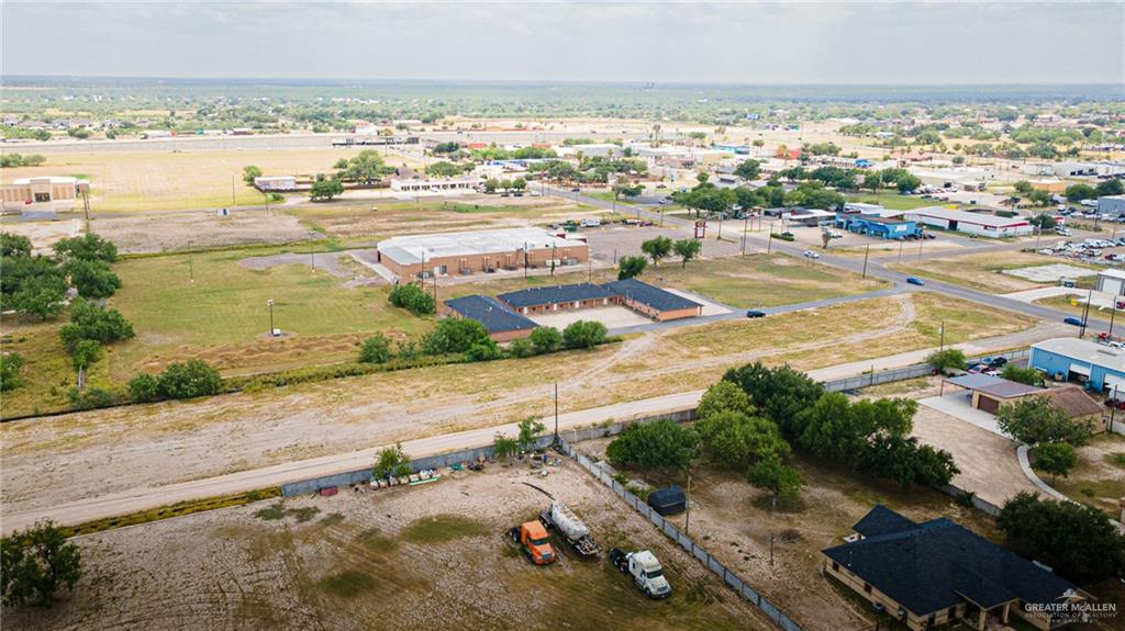 Photo 6 of 608 Bentsen Palm Drive