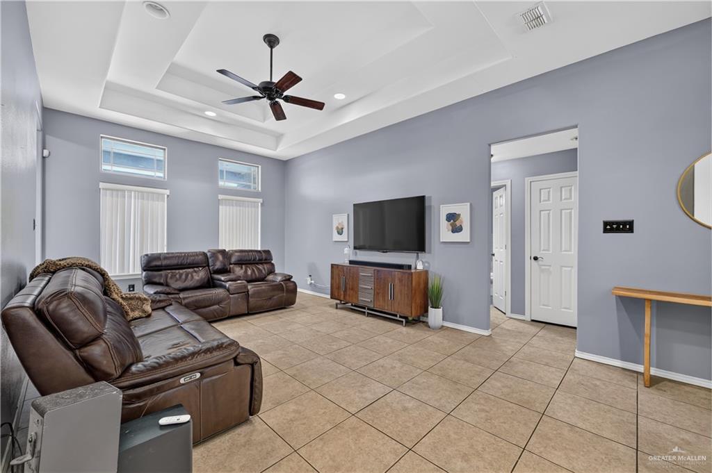 Photo 4 of 3501 Robin Avenue
