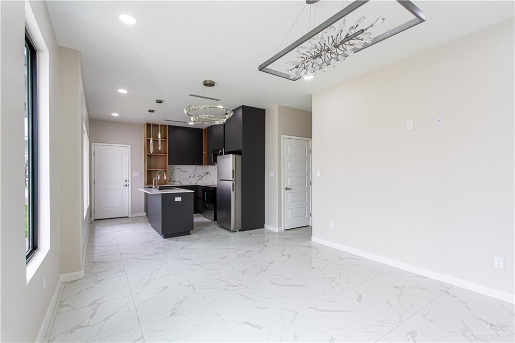 Photo 3 of 4208 Hummingbird Avenue #66