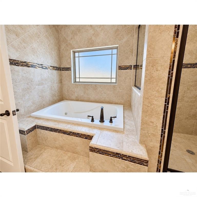 Photo 10 of 606 27th Street
