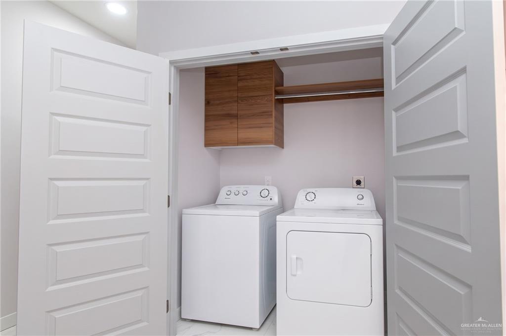 Photo 18 of 4208 Heron Avenue #115
