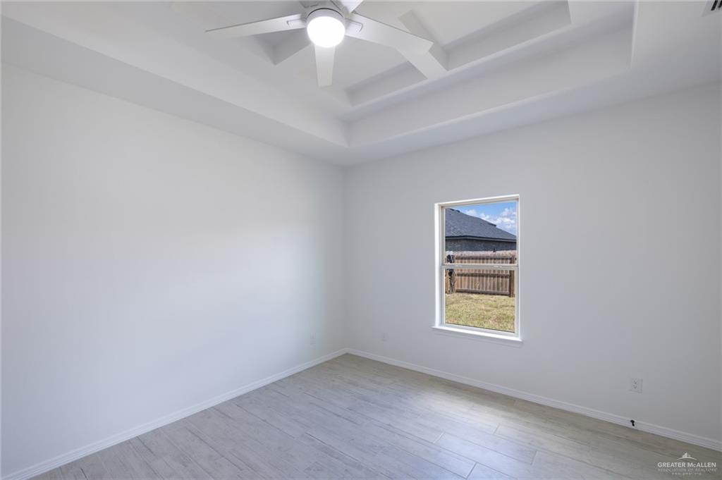 Photo 9 of 3124 Zurich Avenue