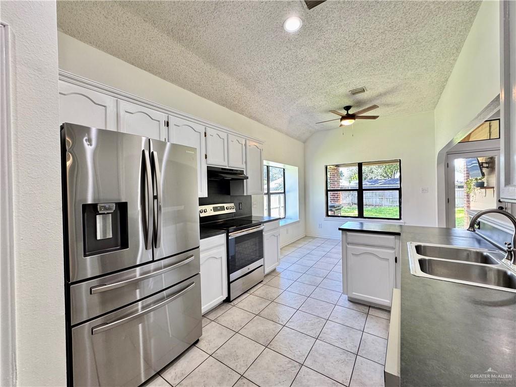 Photo 9 of 2410 28th Street