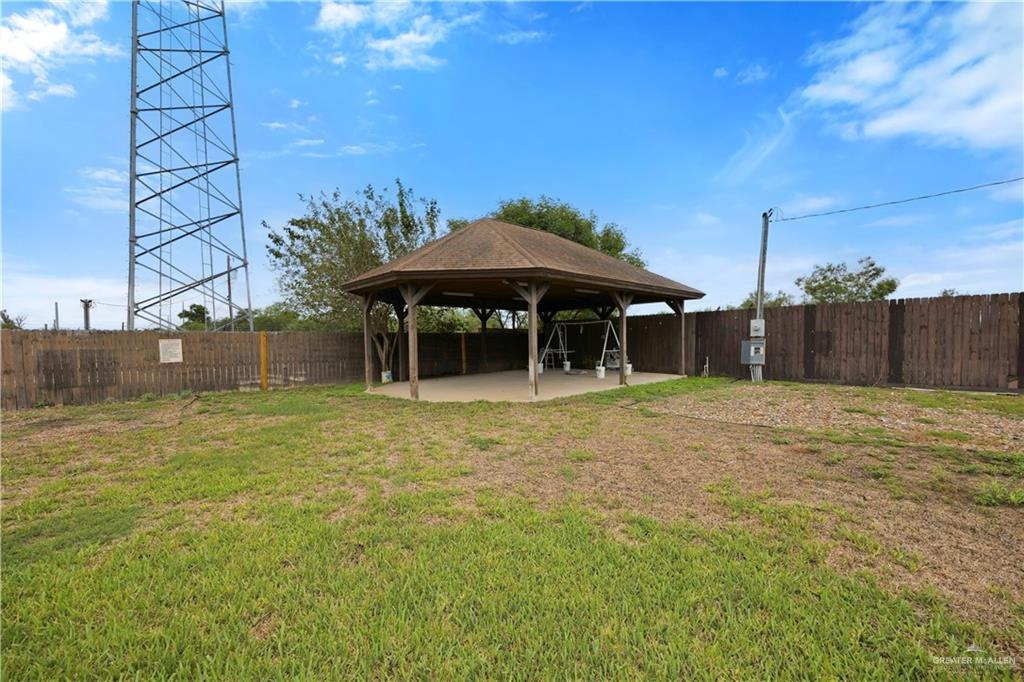 Photo 4 of 5507 Moorefield Road