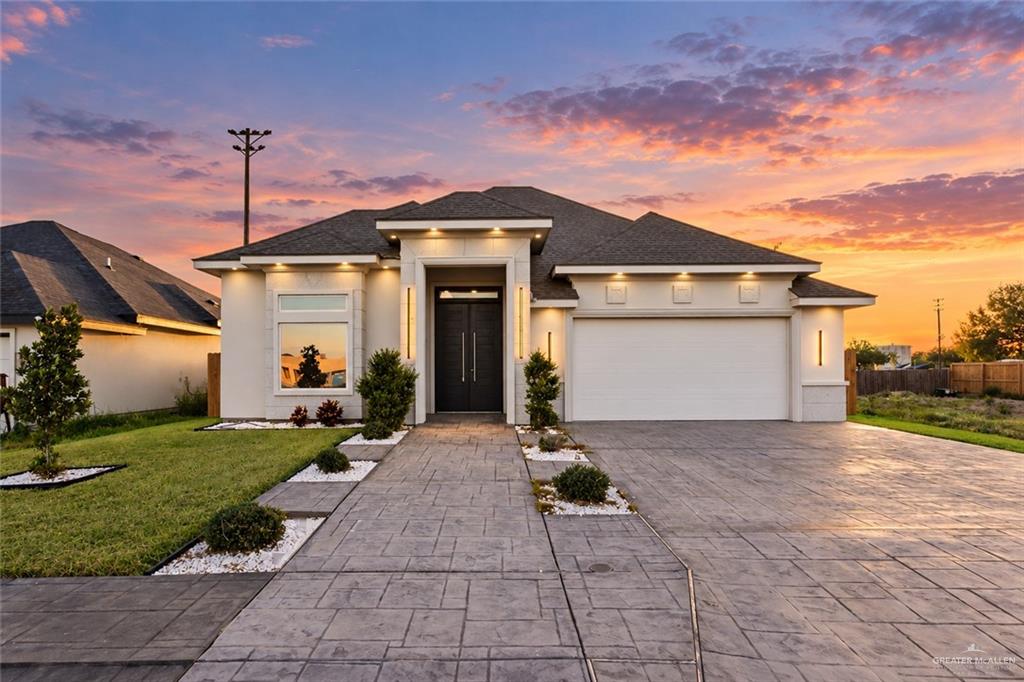 Photo 1 of 302 30th Street, Hidalgo