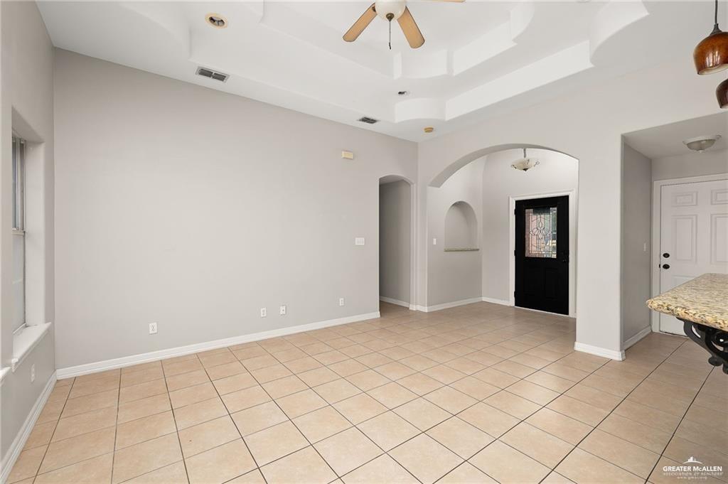 Photo 3 of 1203 Harbor Lane