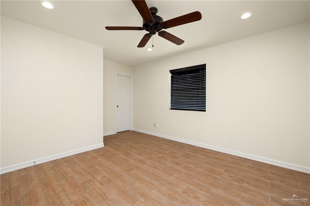 Photo 16 of 500 Ridgeland Avenue