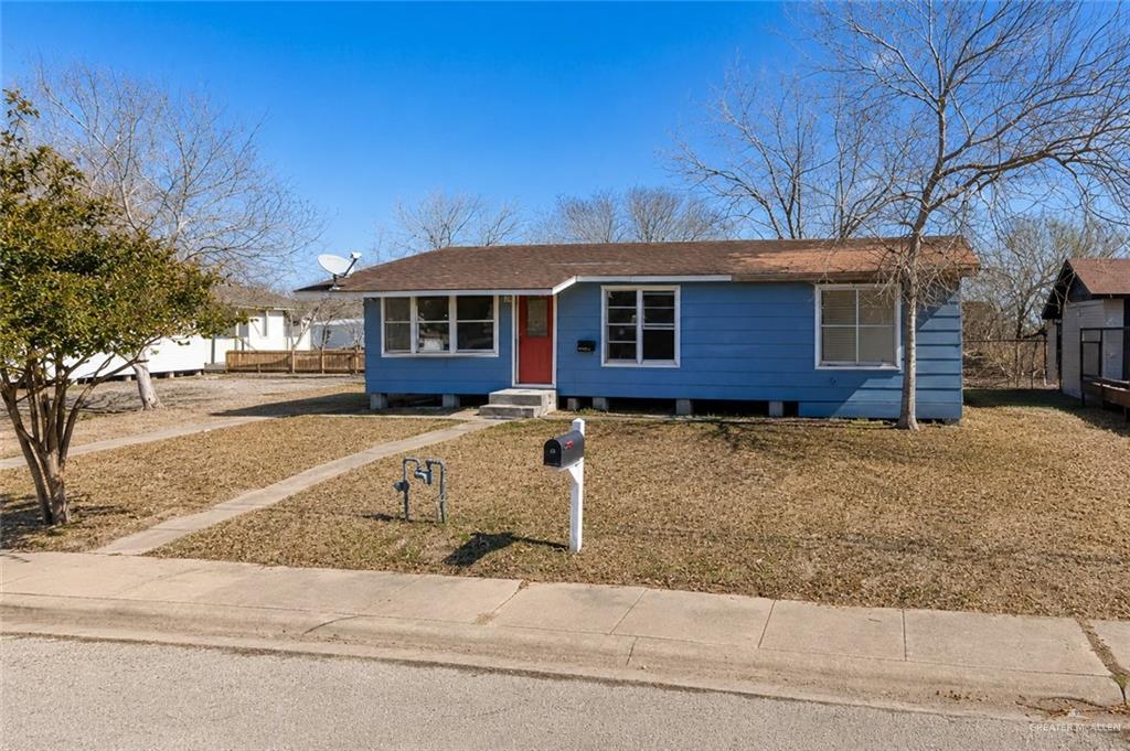Photo 1 of 1001 Laredo Street, Sinton