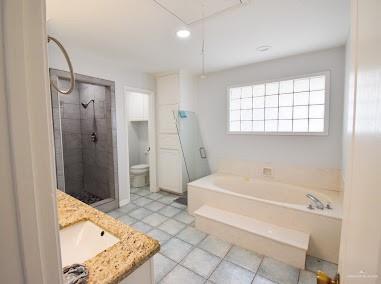 Photo 9 of 3800 San Rodrigo Street