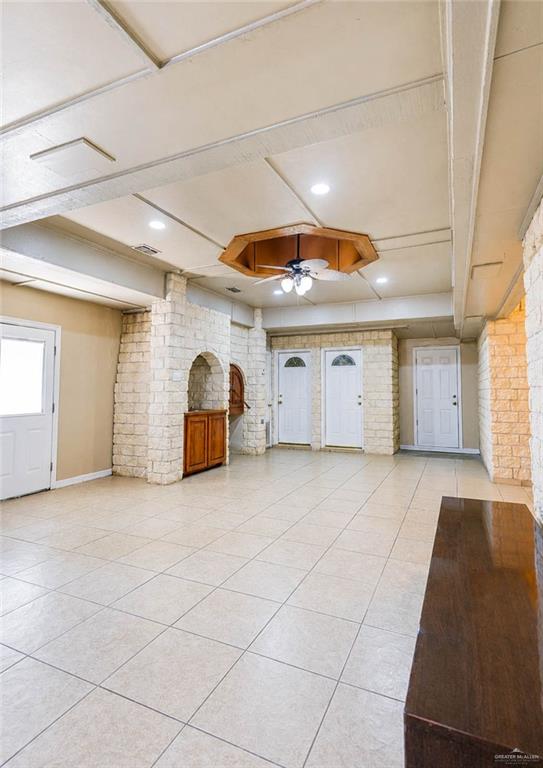 Photo 10 of 2501 Gardenia Drive