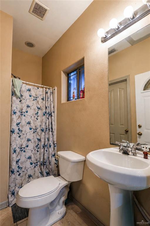 Photo 30 of 2501 Gardenia Drive