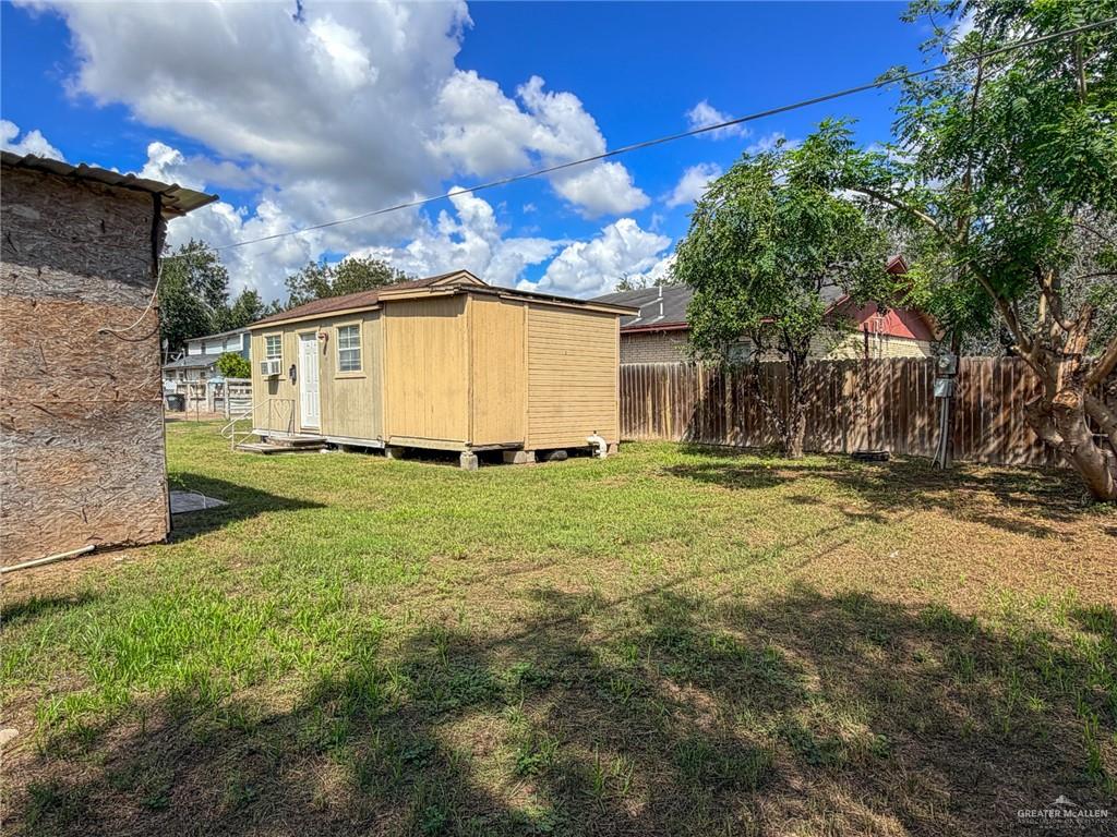 Photo 7 of 1526 Alamo Street