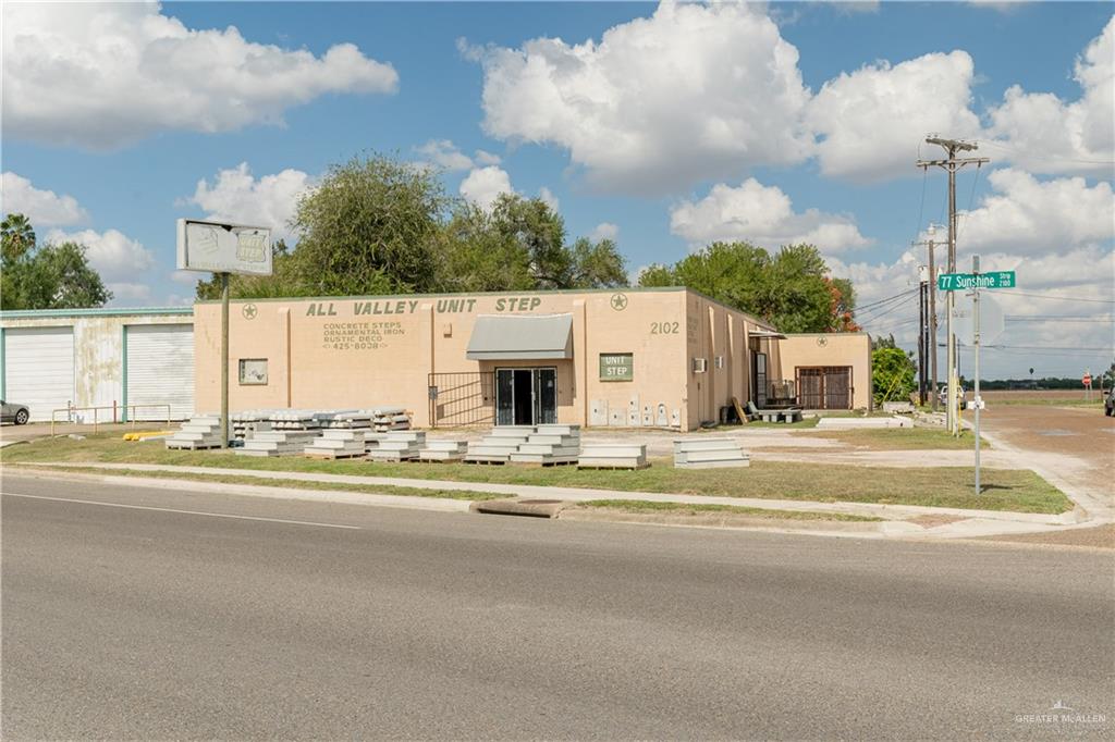 Photo 1 of 2102 77 Sunshine Strip, Harlingen