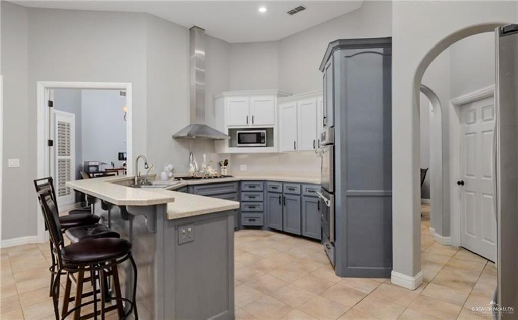 Photo 8 of 2513 Kings Drive