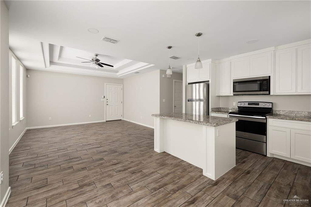 Photo 5 of 1416 Alta Vista Drive