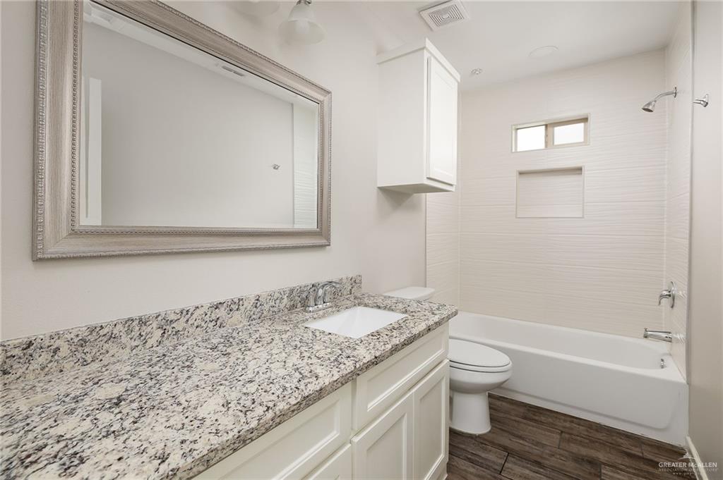 Photo 8 of 1416 Alta Vista Drive