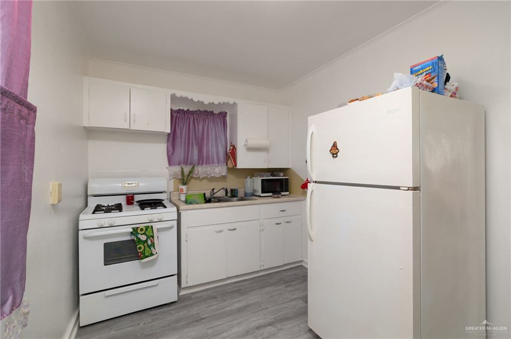 Photo 7 of 1218 Lovett Street