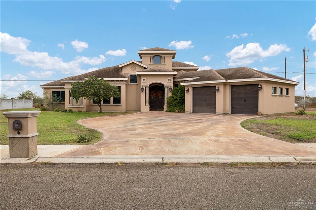 Photo 2 of 826 Coyote Drive