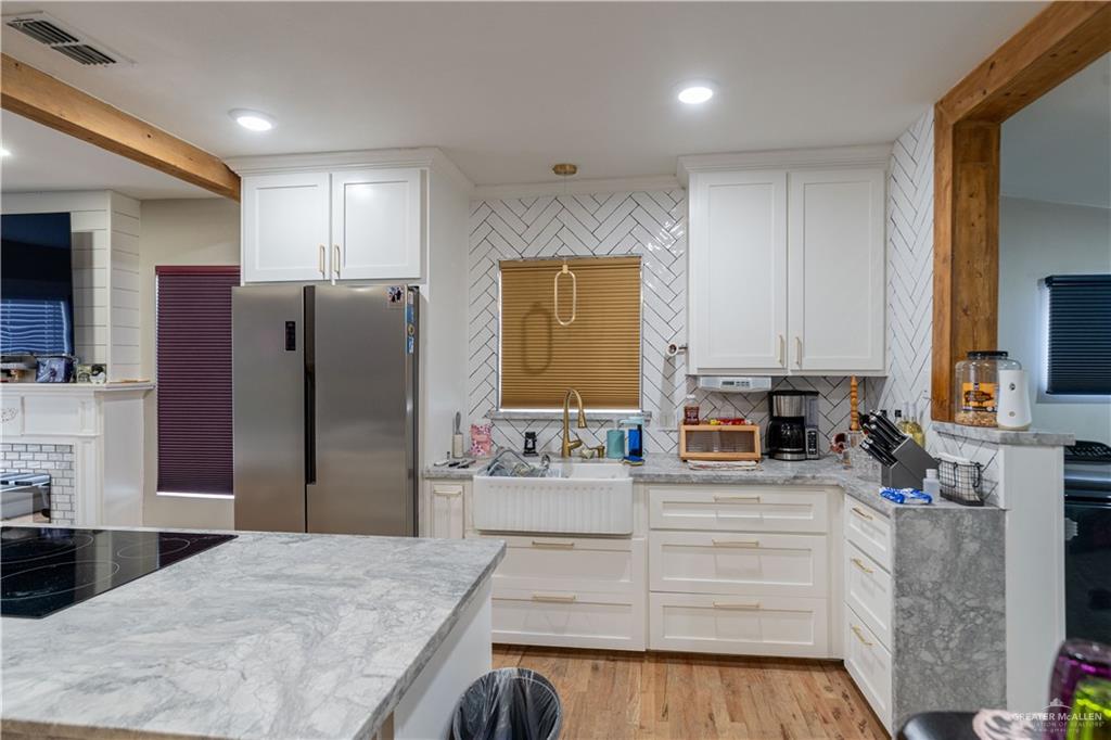 Photo 6 of 704 8th Street