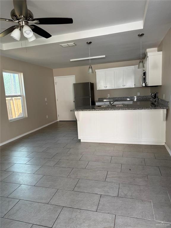 Photo 4 of 906 Tom Landry Street #4