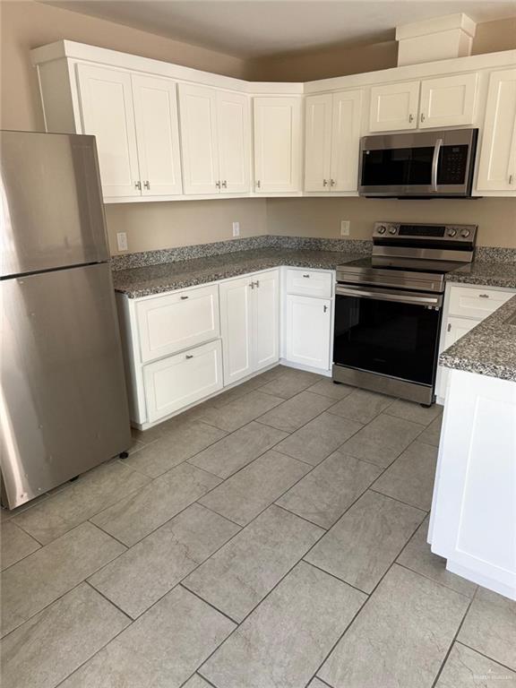 Photo 8 of 906 Tom Landry Street #4