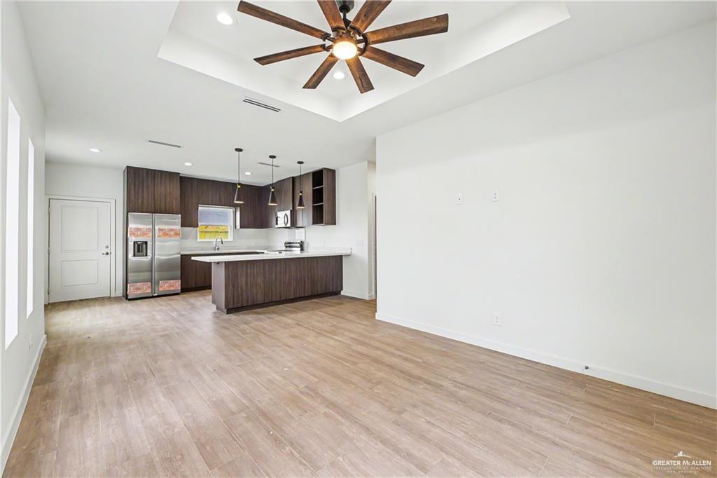Photo 3 of 5800 Ozark Avenue #2