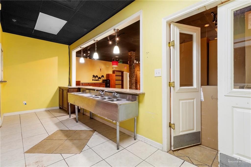 Photo 23 of 401 Kansas Avenue