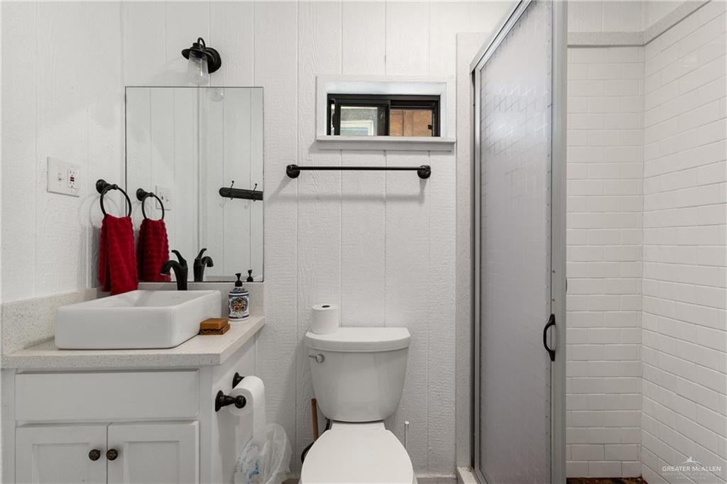 Photo 32 of 906 6th Street