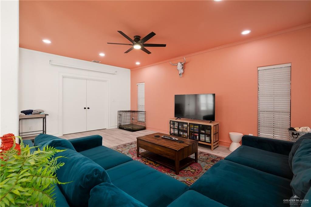 Photo 8 of 7409 1st Street