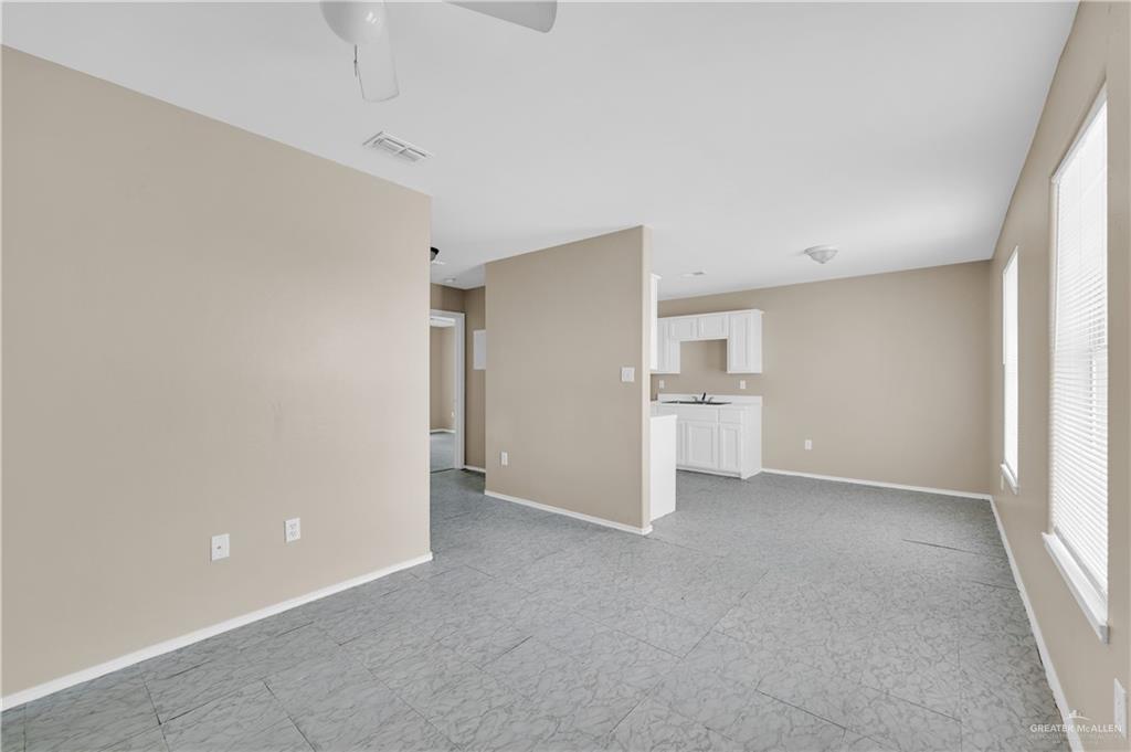 Photo 2 of 303 Gastel Circle