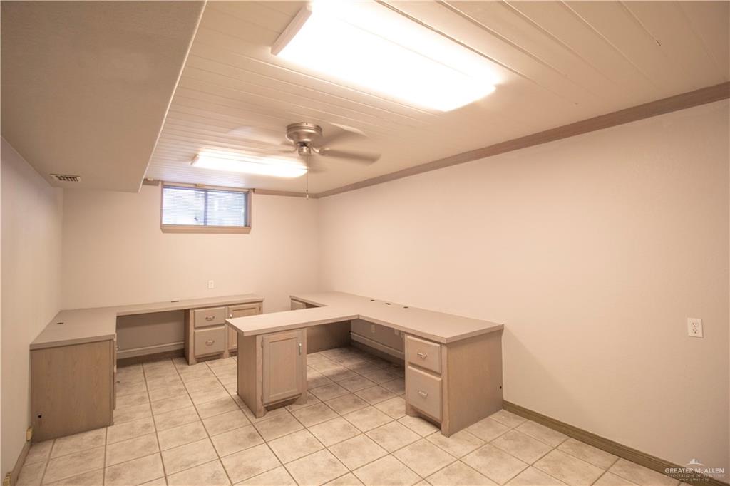 Photo 4 of 600 Beaumont Avenue