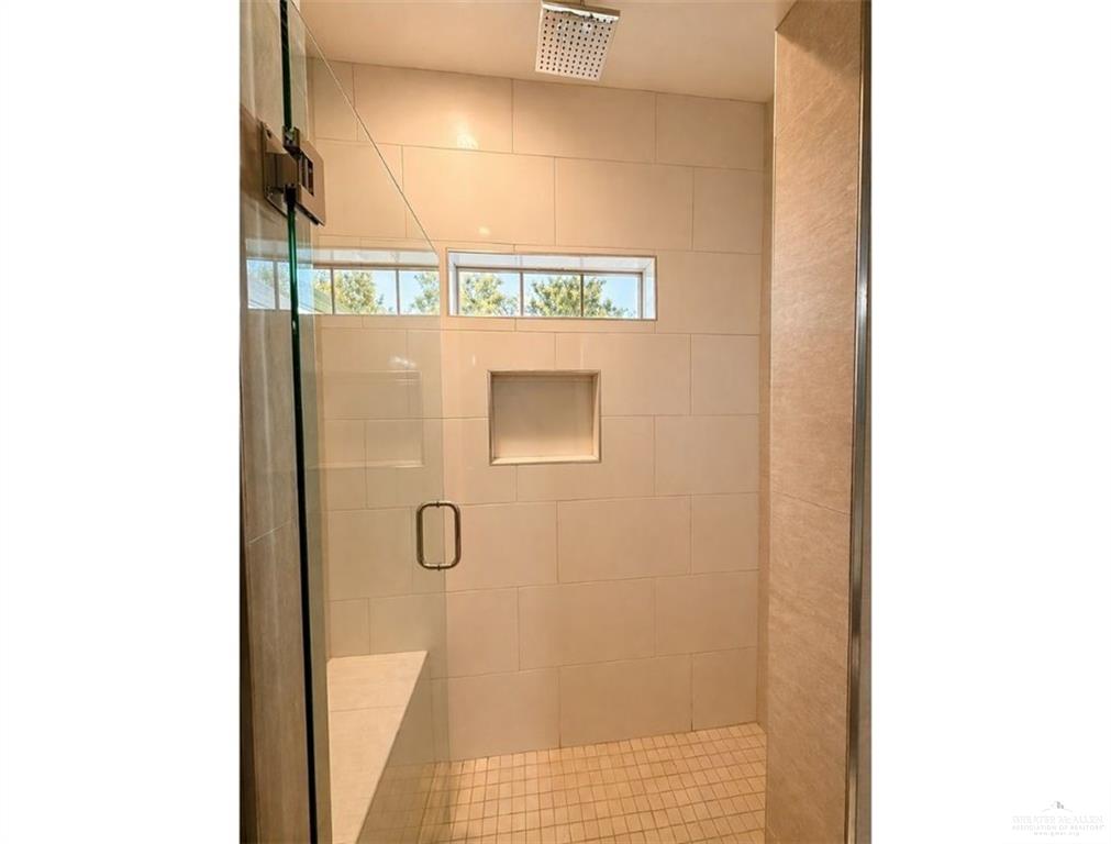 Photo 9 of 1206 Maurer Street