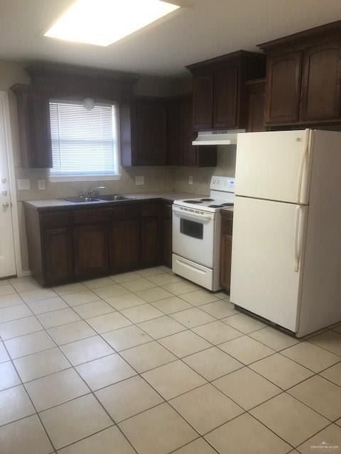 Photo 2 of 1304 Quail Street