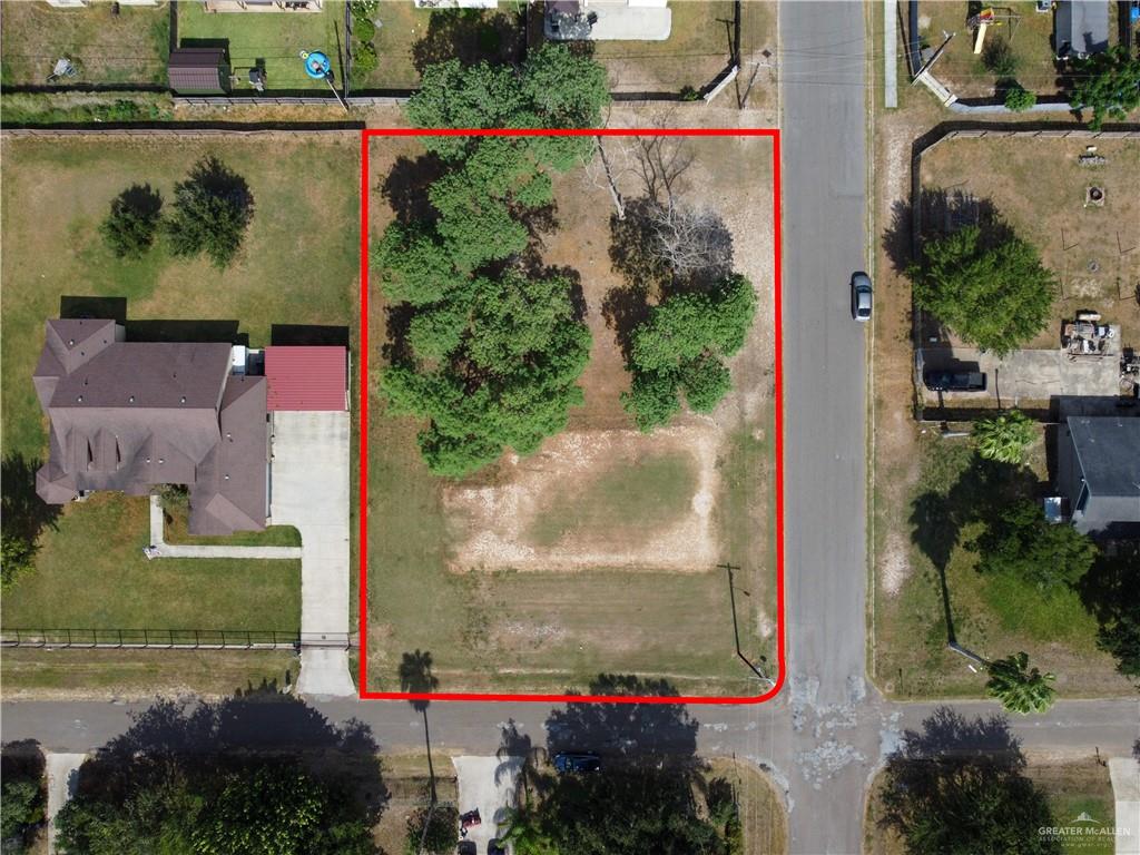 Photo 10 of 401 Mockingbird Lane