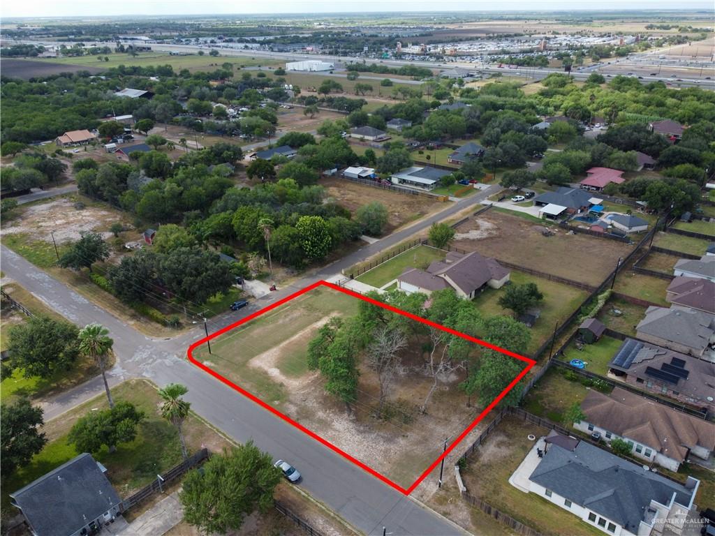 Photo 7 of 401 Mockingbird Lane