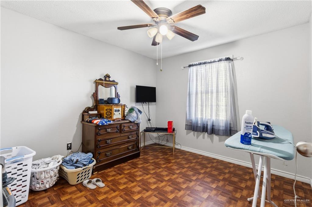 Photo 10 of 2124 Hawk Avenue