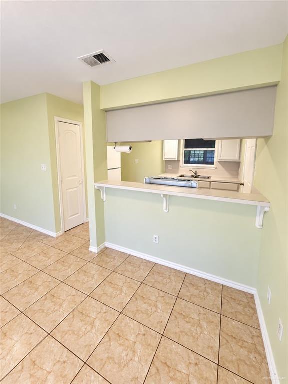 Photo 4 of 2201 Grayson Avenue