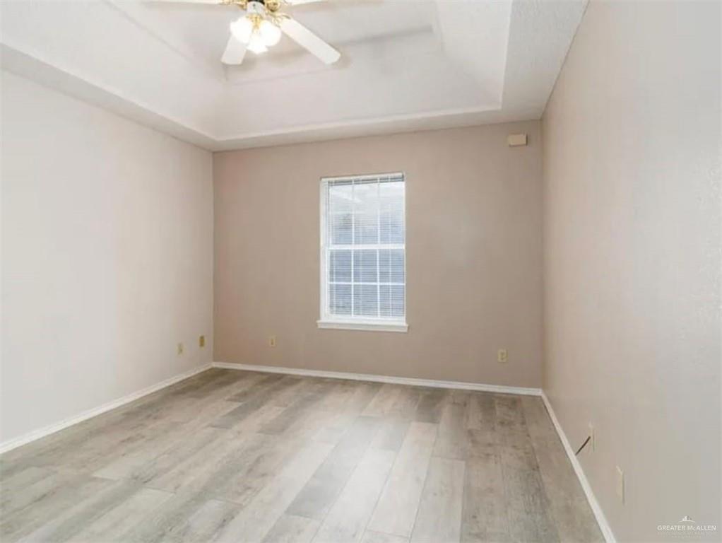 Photo 10 of 2807 Montgomery Drive