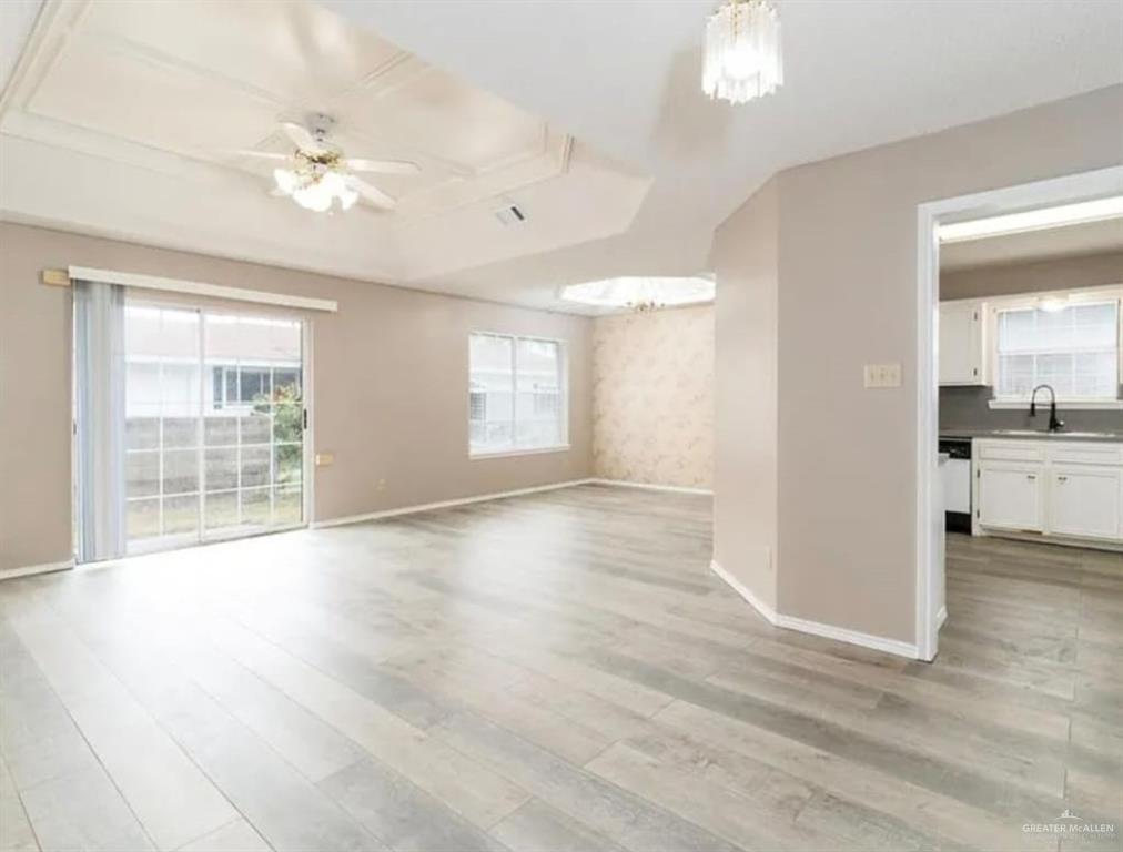 Photo 3 of 2807 Montgomery Drive