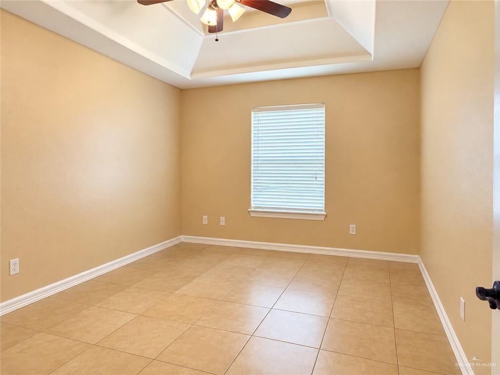 Photo 13 of 1712 Damasco Avenue