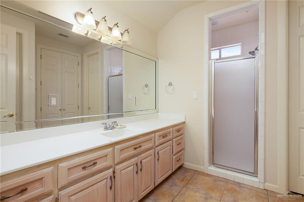 Photo 6 of 1409 Duke Avenue
