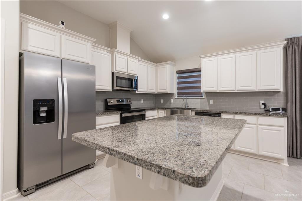 Photo 10 of 2071 Retama Street