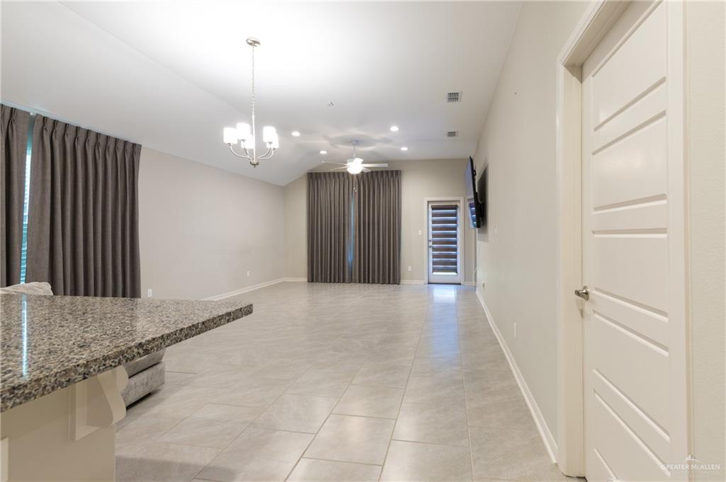 Photo 11 of 2071 Retama Street