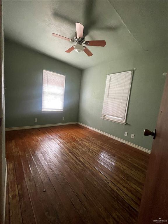 Photo 7 of 734 Acacia Avenue