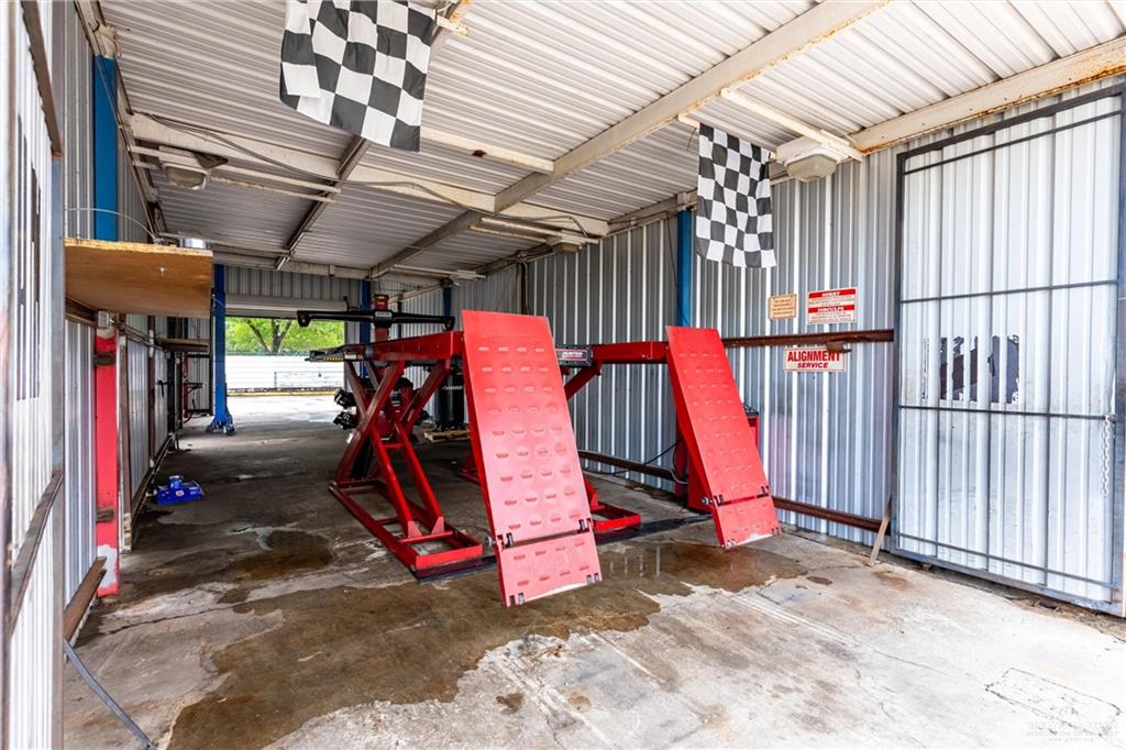 Photo 31 of 11361 Beechnut Street