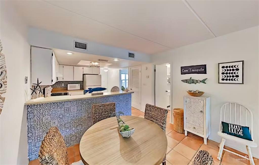 Photo 7 of 115 Coronado Drive